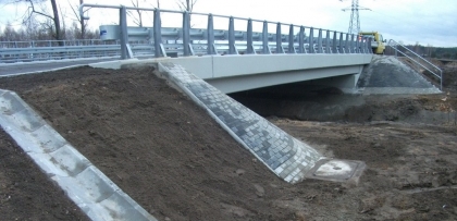 BUD-BAU Opole Sp. z o.o. została założona w 2002 r. z siedzibą w Opolu. 